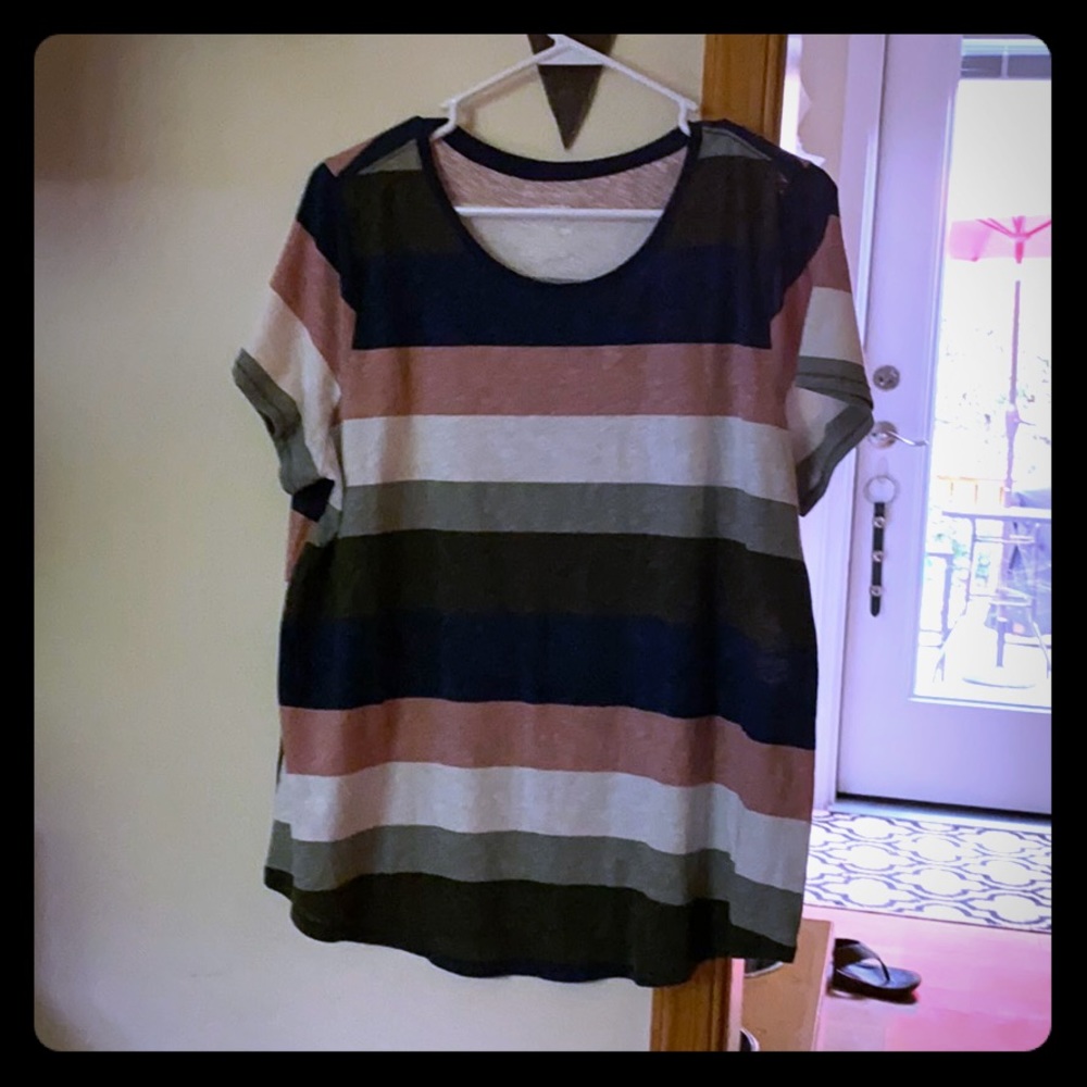 Stripped top